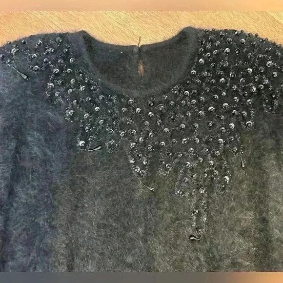 Real ANGORA FUR black-pullover swearer,hand beaded.In beautiful condition. - Picture 7 of 7